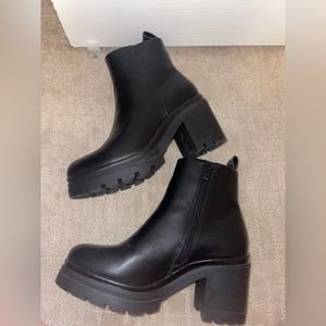 Steve Madden Black Boots